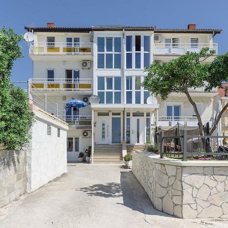 Renic Apartmani Kaštela Esterno foto